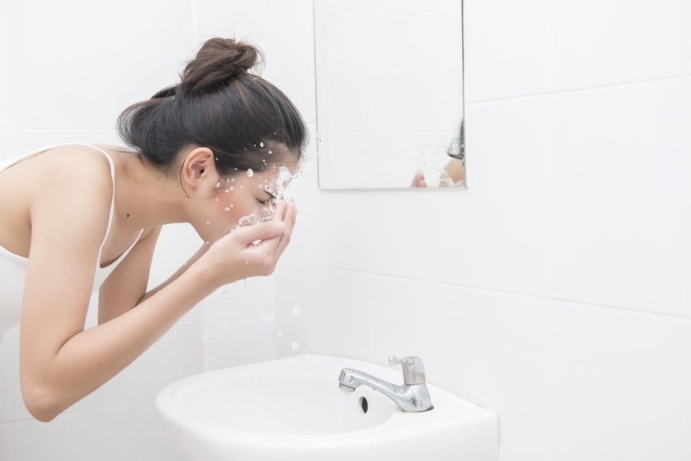 Komedo Hitam di Hidung