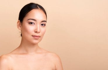 13 Cara Memutihkan Wajah dengan Alami & Perawatan Medis